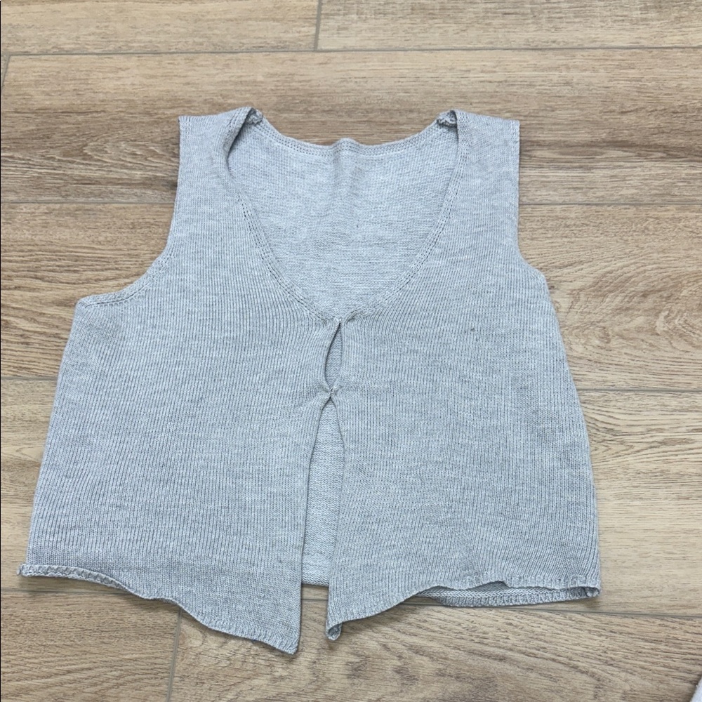 Gray Sleeveless Knit Top
